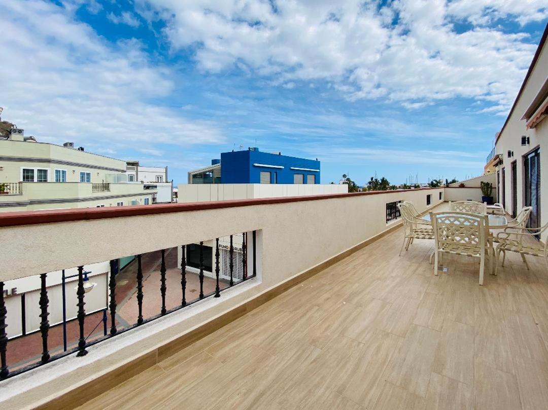 דירות The Penthouse פוארטו דה מוגן מראה חיצוני תמונה